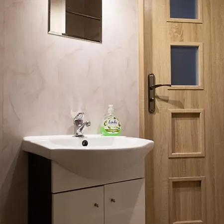 Na Jaselkowej Δωμάτια σε οικογενειακή κατοικία